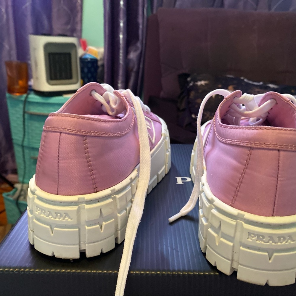 Authentic Prada shoes women’s size 6 - Picture 4 of 8
